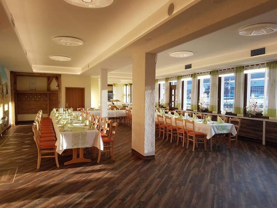 Hotel Fasold Sulzfeld  Екстер'єр фото